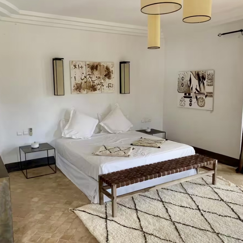Très beau domaine de 12000 m2, villa 4 suites