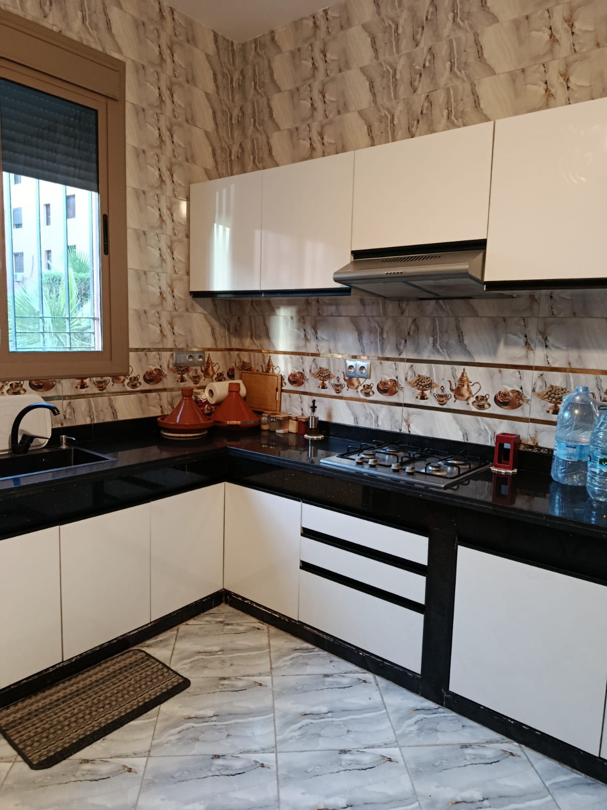 Appartement 72m2, 2 chambres, résidence sécurisé, Piscine, Route de Fez