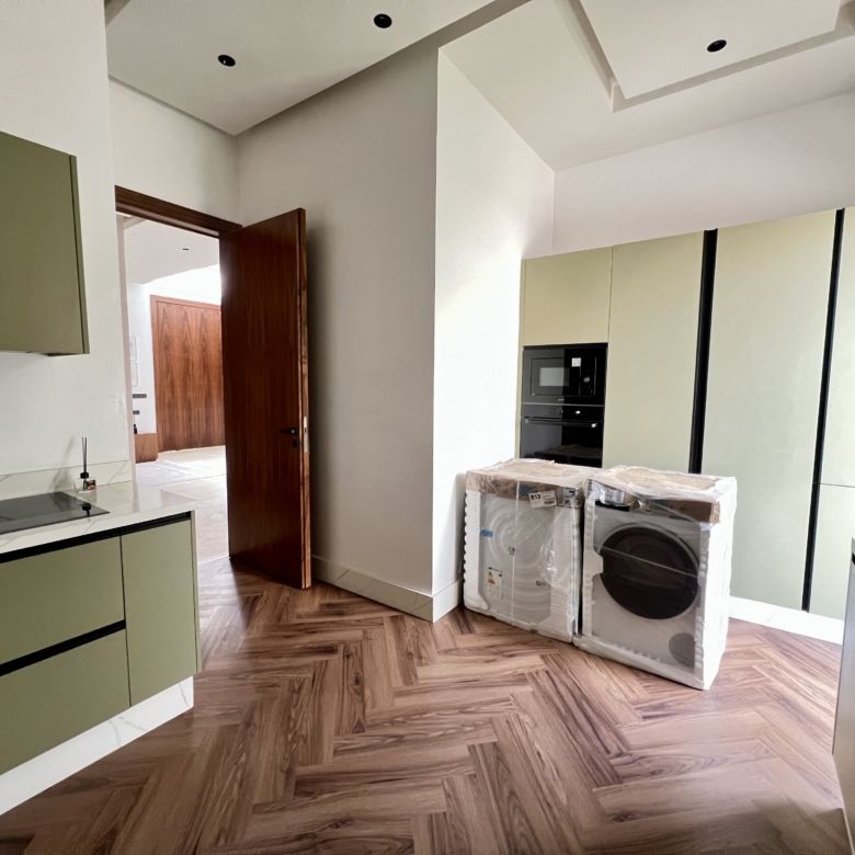 Villa 320m² 4 suites avec ascenseur Route d&rsquo;Amizmiz