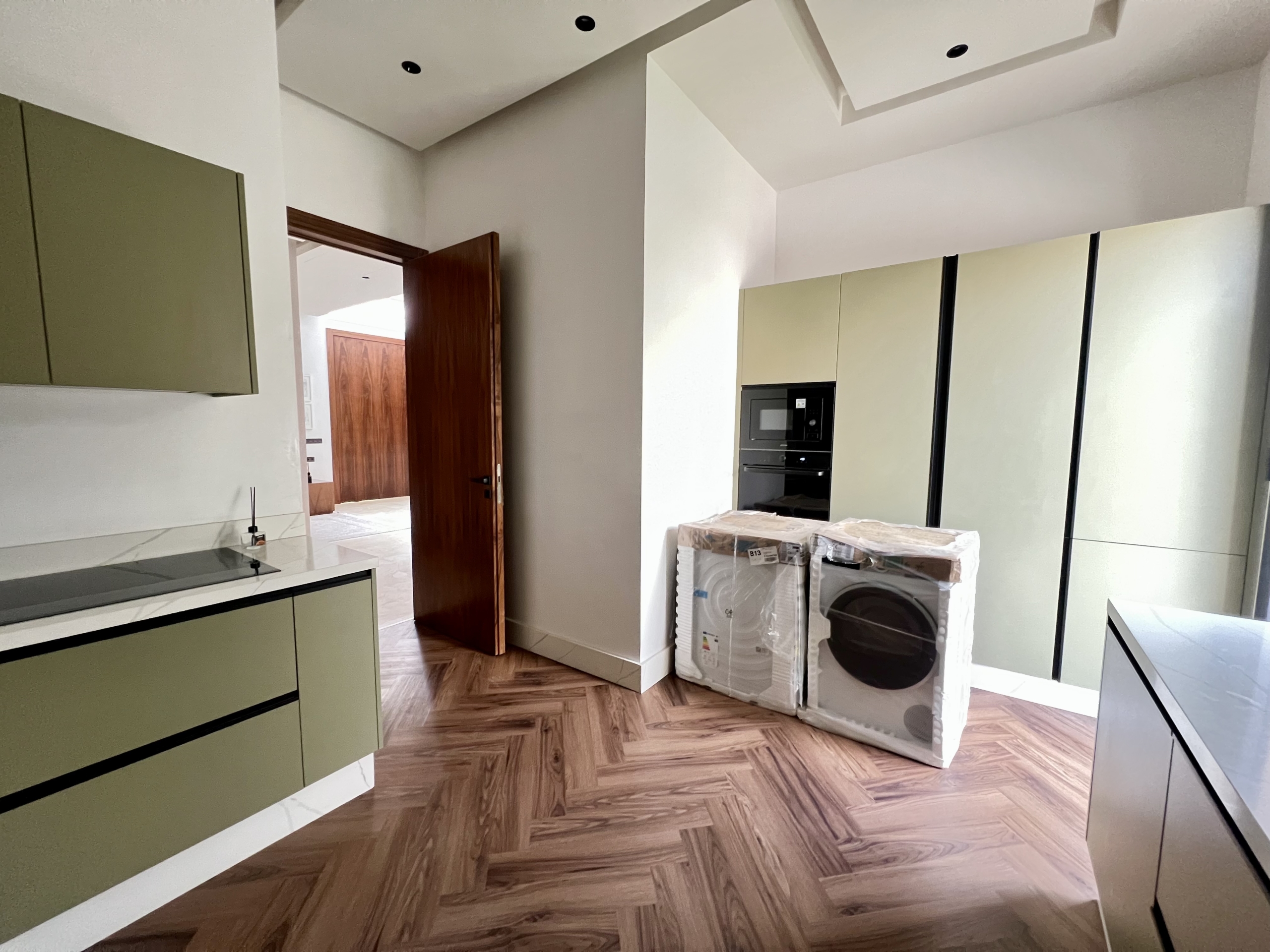 Villa 320m² 4 suites avec ascenseur Route d&rsquo;Amizmiz