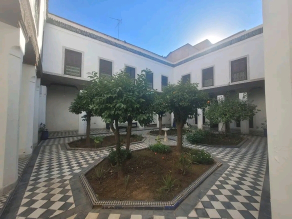 Riad 670m² 20ch Melkia à rénover – Quartier Riad Zitoun