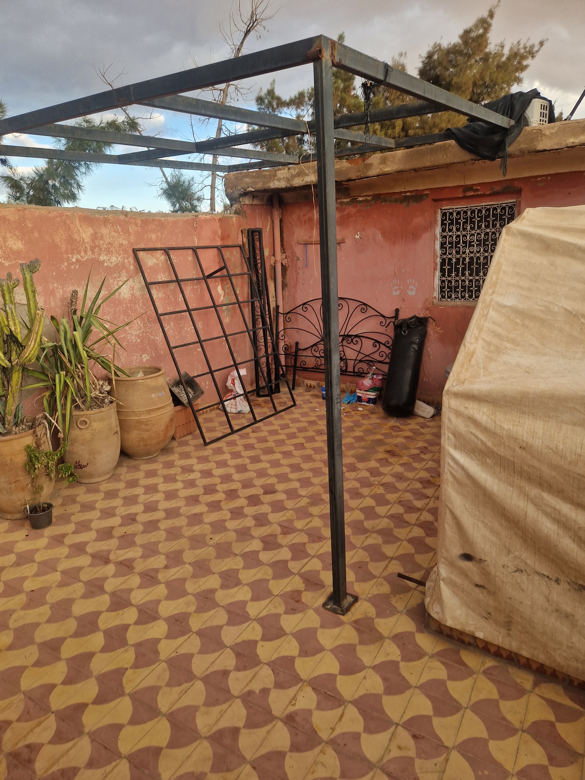 140e41e1-254f-47f5-bdbb-8409320fc814-1000027458 Riad 108m2 – Melkia à rénover