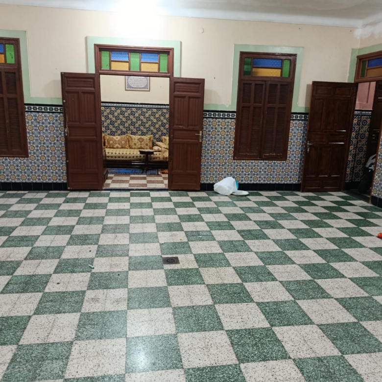 Riad 170m2 a rénové arts ghzail