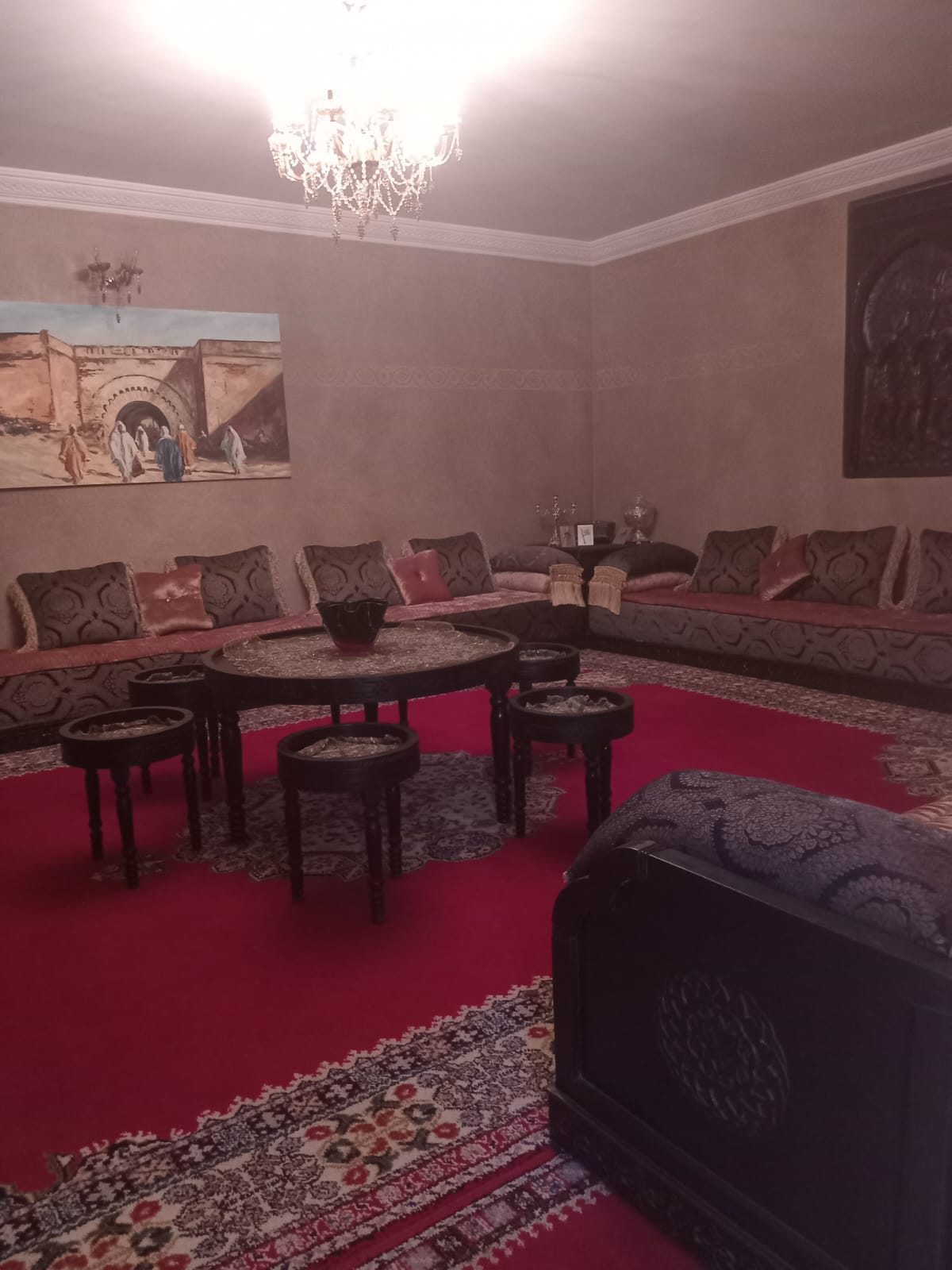 Villa route fez 550m2 Urgent