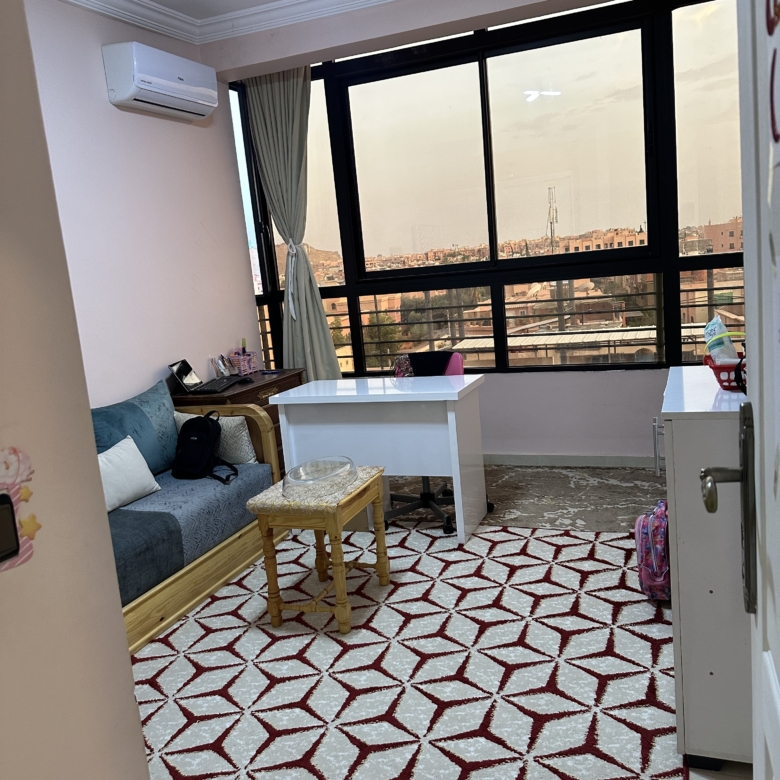 Appartement 61m² – 2 chambres – Quartier Mabrouka