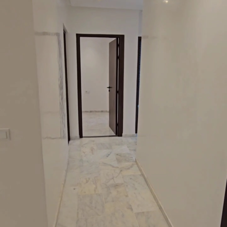 Appartement 84m² – 2 chambres – Quartier Bouaakaz