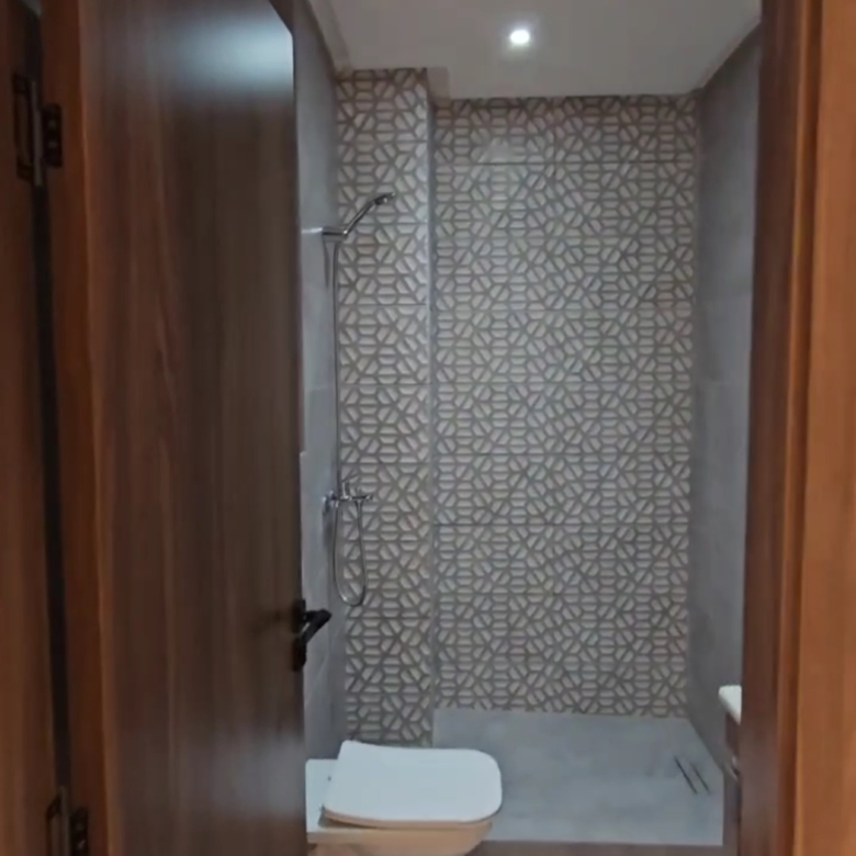 Appartement 84m² – 2 chambres – Quartier Bouaakaz