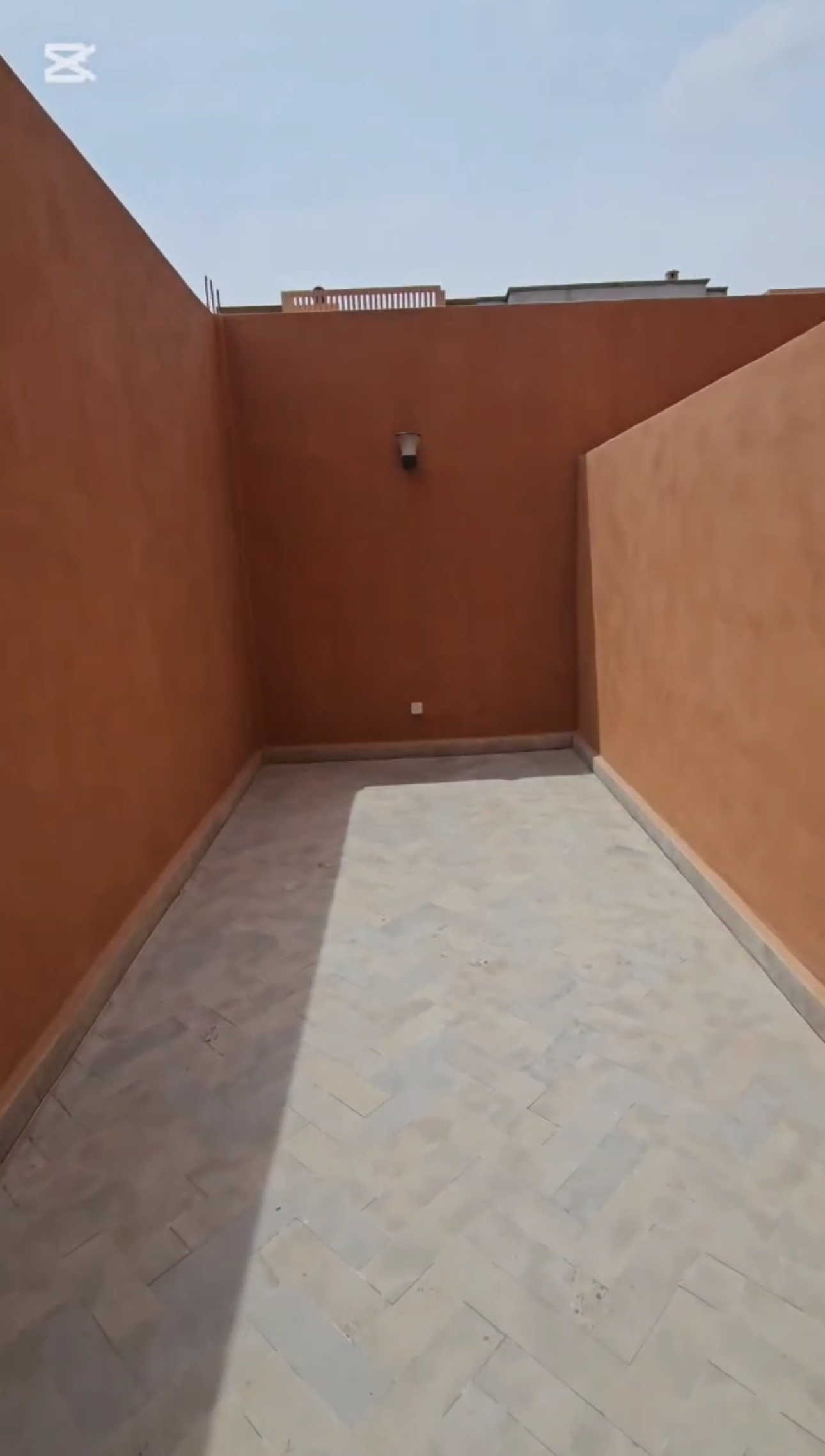 Appartement 84m² – 2 chambres – Quartier Bouaakaz