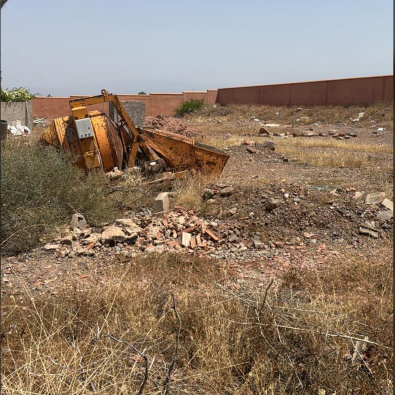 Lot de terrain de 1094m2 à Akenza Villa