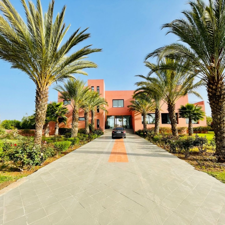 Villa contemporaine 1 Hectare Route du Barrage – 5 Suites