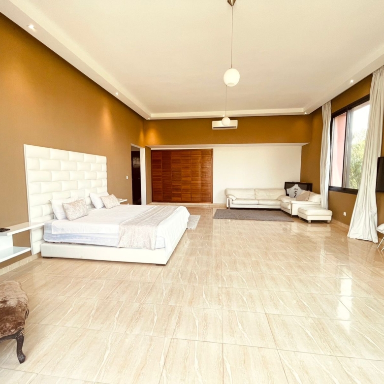 Villa contemporaine 1 Hectare Route du Barrage – 5 Suites
