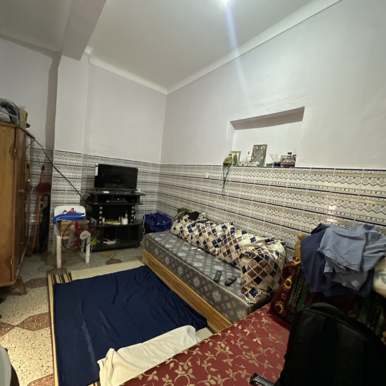 Riad Melkia 94m2 à rénover – à côté du parking Riad Laarouss