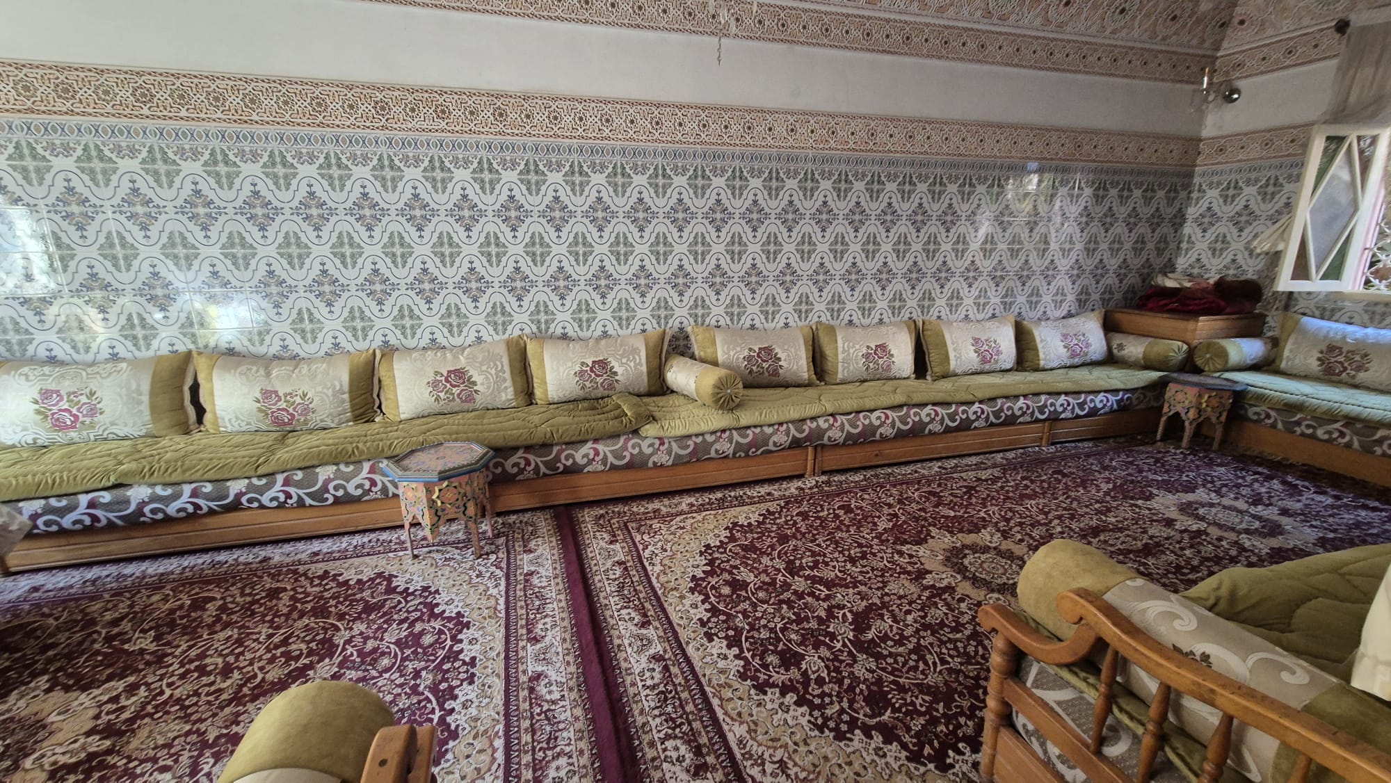Villa beldi mitoyenne titrée, à rénover, idéal investisseur/ 300m2
