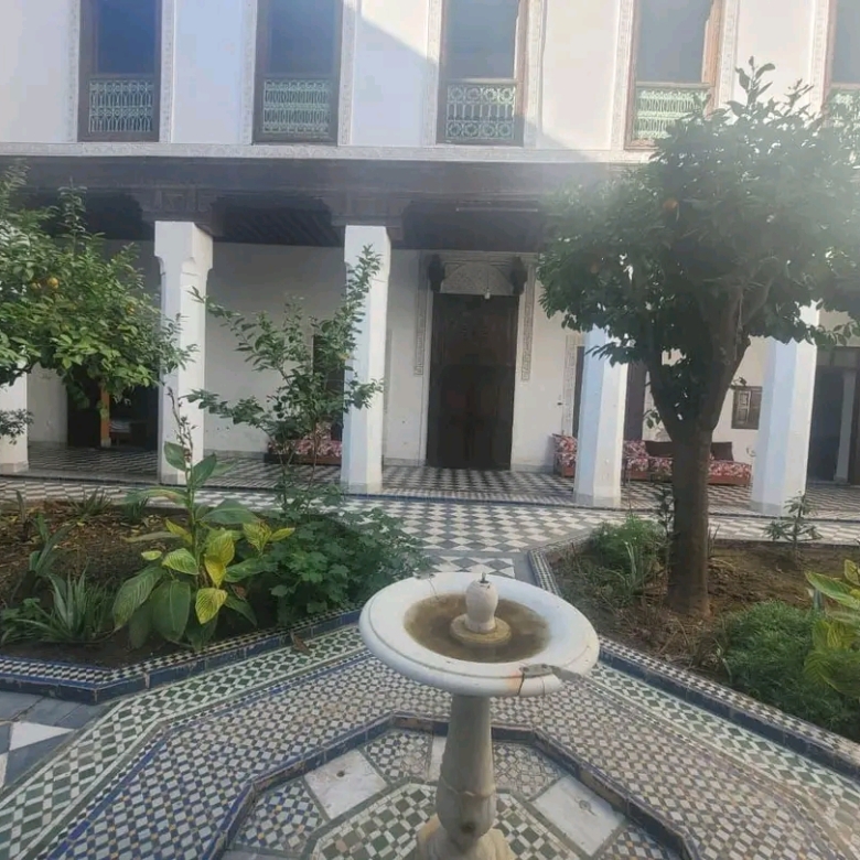 Riad 670m² 20ch Melkia à rénover – Quartier Riad Zitoun