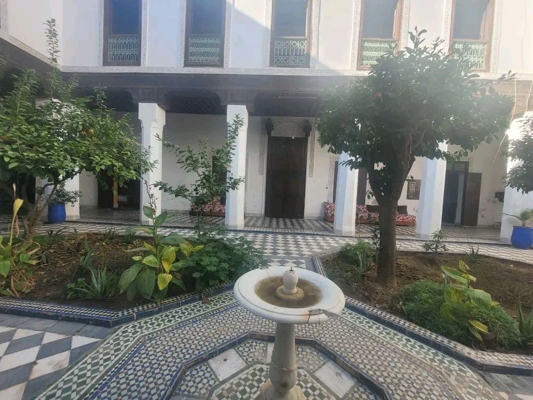 Riad 670m² 20ch Melkia à rénover – Quartier Riad Zitoun