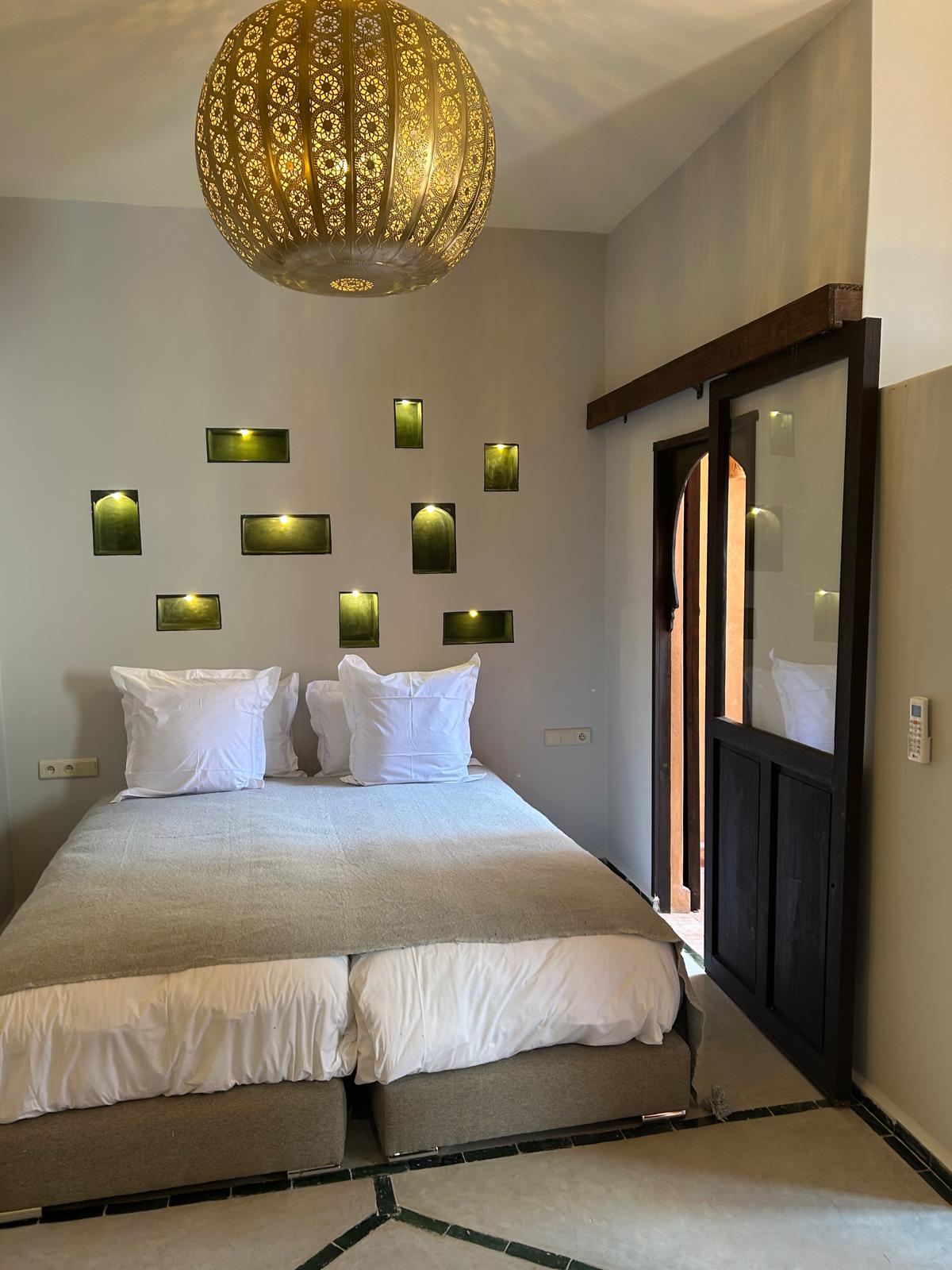 Riad titré de 160 m² au sol – Piscine chauffée – Quartier Laâgza, proche Riad Laarouss