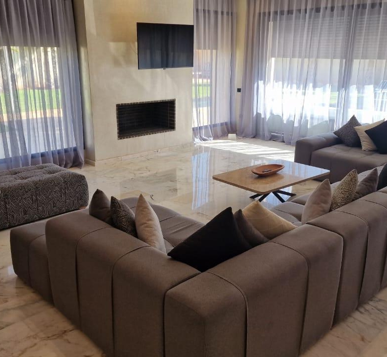 Villa Meublée à Vendre Route d’amizmize Vue sur Montagne