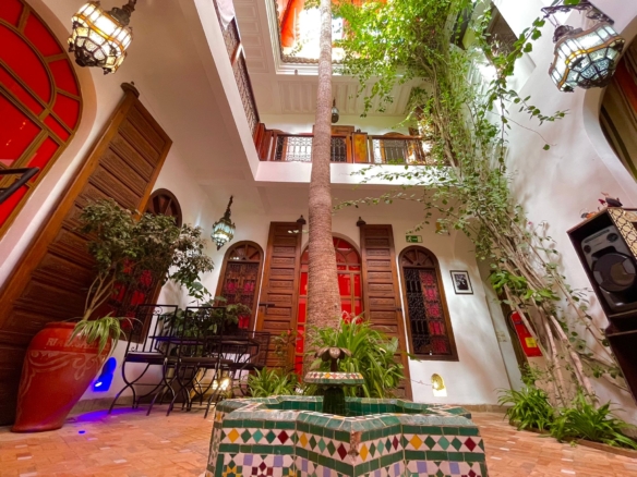 Riad Maison d’Hôtes à vendre – 6 Suites  Bab Doukkala