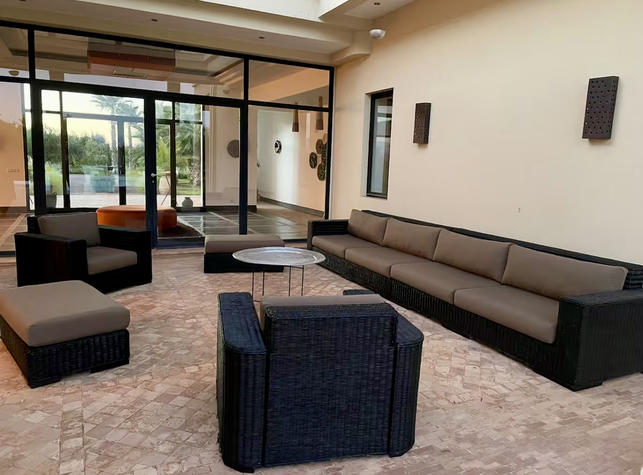 Très beau domaine de 12000 m2, villa 4 suites