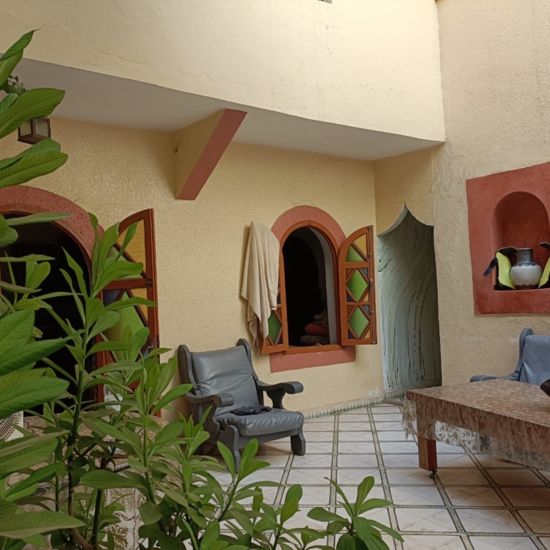 Riad 269m² Titré 13 suites – Quartier Kennaria