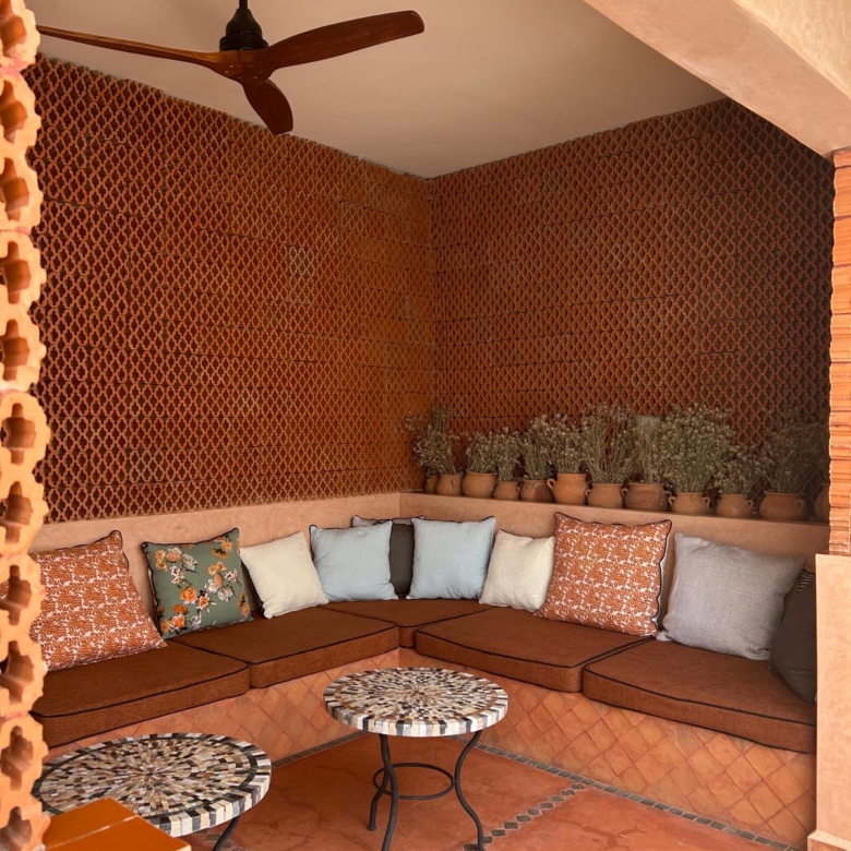 Riad titré de 160 m² au sol – Piscine chauffée – Quartier Laâgza, proche Riad Laarouss