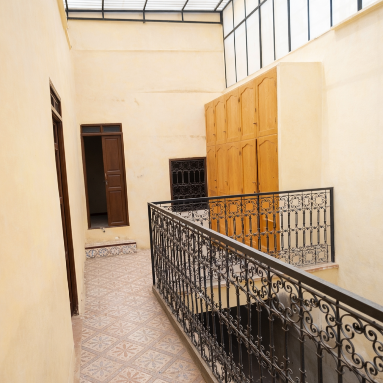 Riad 85m2 Titré à rénover – Riad Laarouss