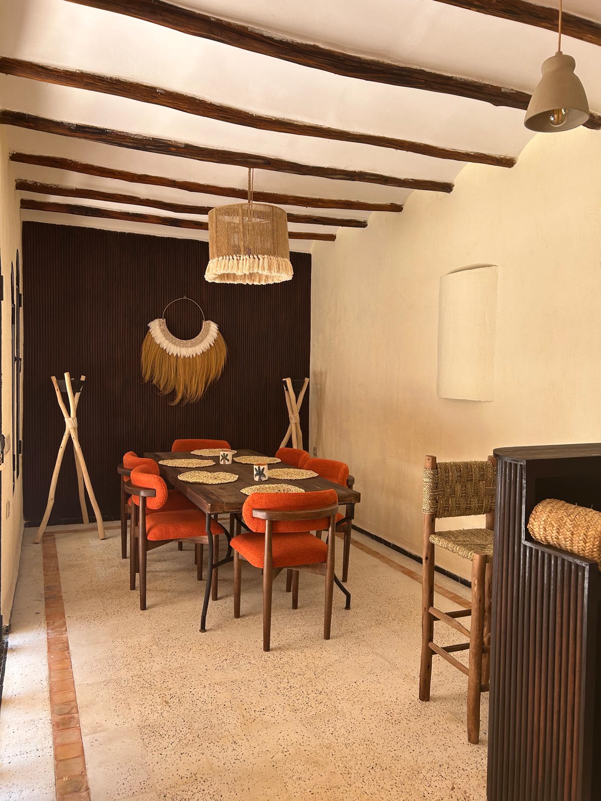 Riad titré de 160 m² au sol – Piscine chauffée – Quartier Laâgza, proche Riad Laarouss