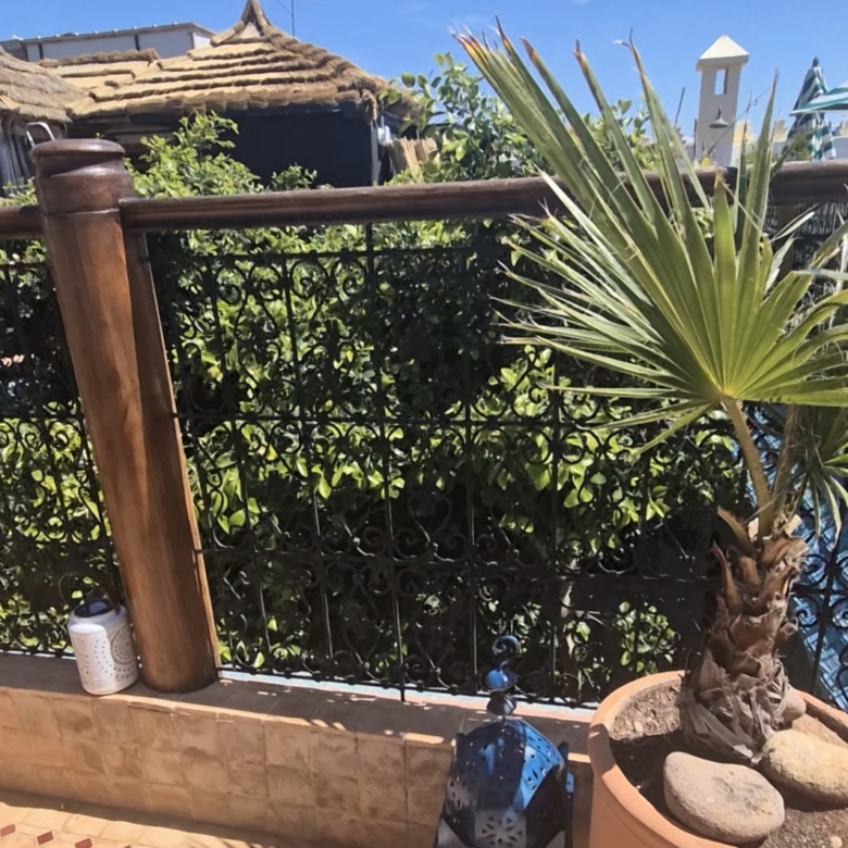 Très beau Riad avec autorisation – Riad Laarouss