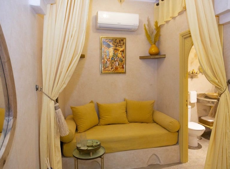Riad clé en main en exploitation 4 Chambres – Riad Laarouss