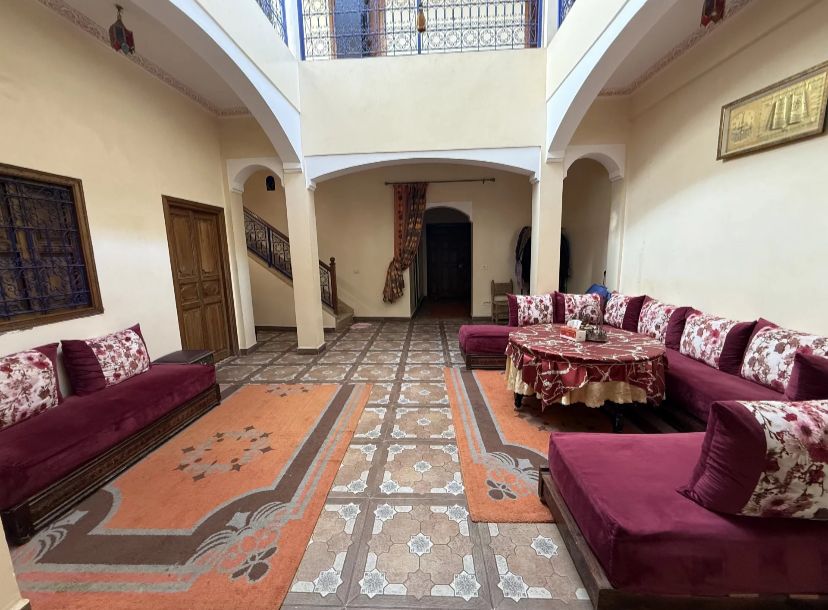 Riad 123m² Titré 5ch à rénover – Quartier Sidi Mimoun