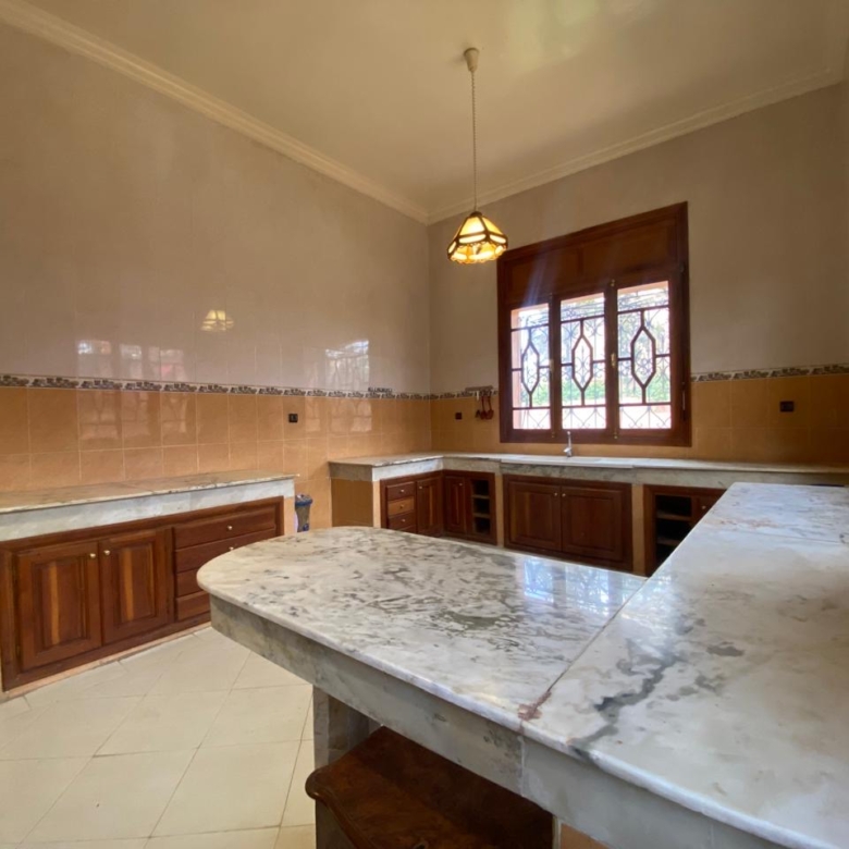 Villa Titré 550m2 à Targa