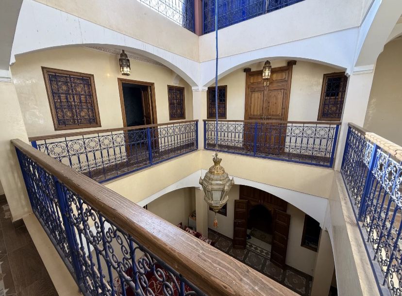 Riad 123m² Titré 5ch à rénover – Quartier Sidi Mimoun