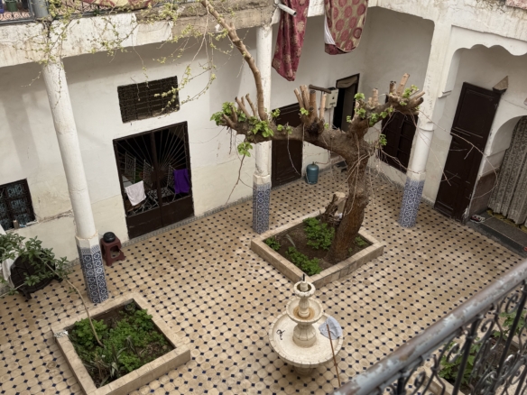 Riad Melkia 288m2 à Coté De Mosquée Bab Doukalla