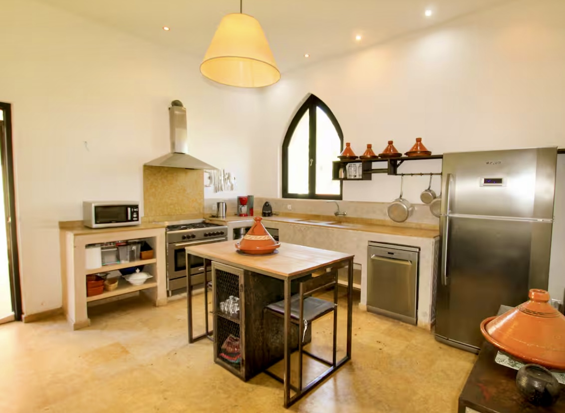 Très beau domaine de 12000 m2, villa 4 suites