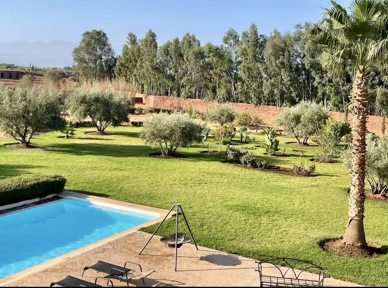 Très beau domaine de 12000 m2, villa 4 suites