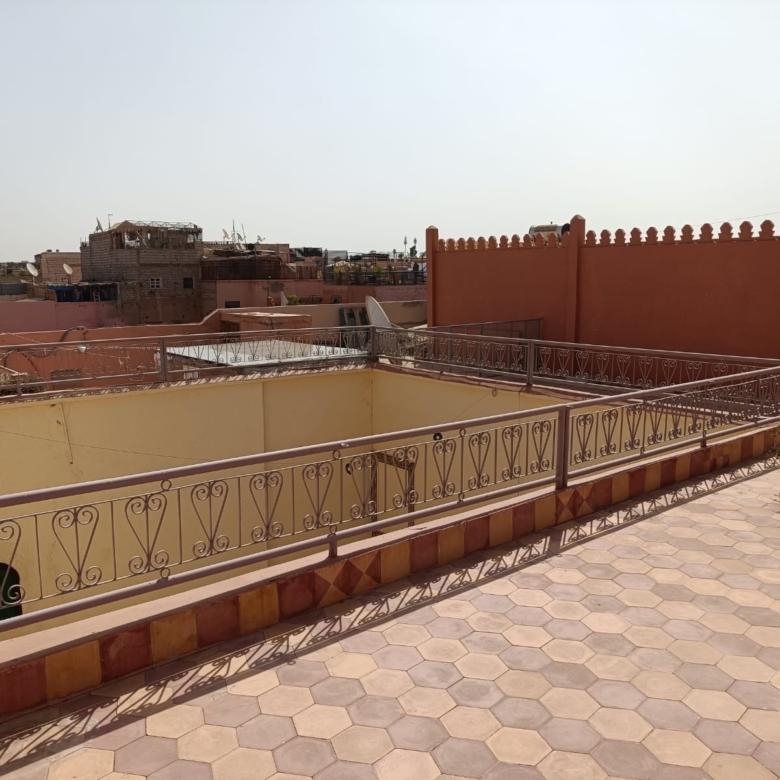 Riad 269m² Titré 13 suites – Quartier Kennaria