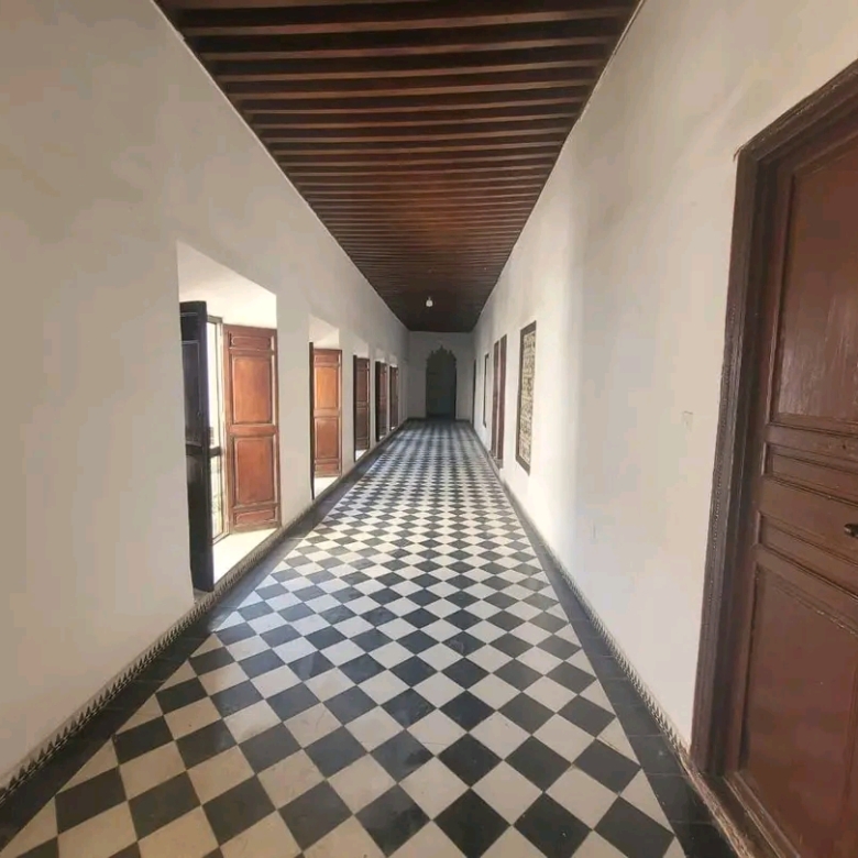 Riad 670m² 20ch Melkia à rénover – Quartier Riad Zitoun