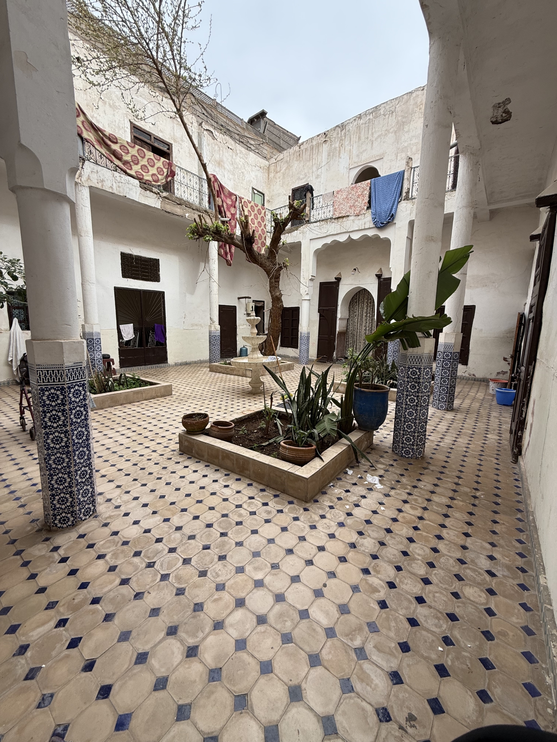 Riad Melkia 288m2 à Coté De Mosquée Bab Doukalla