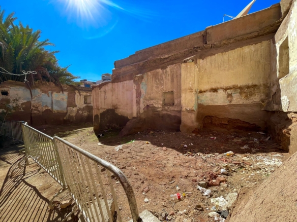 Terrain nu Melkia 130m² à Riad Zitoun