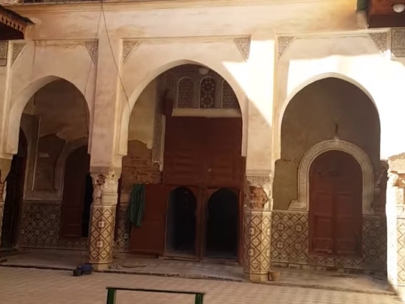 Riad 556m2 à rénover dans le quartier de Hart Essoura