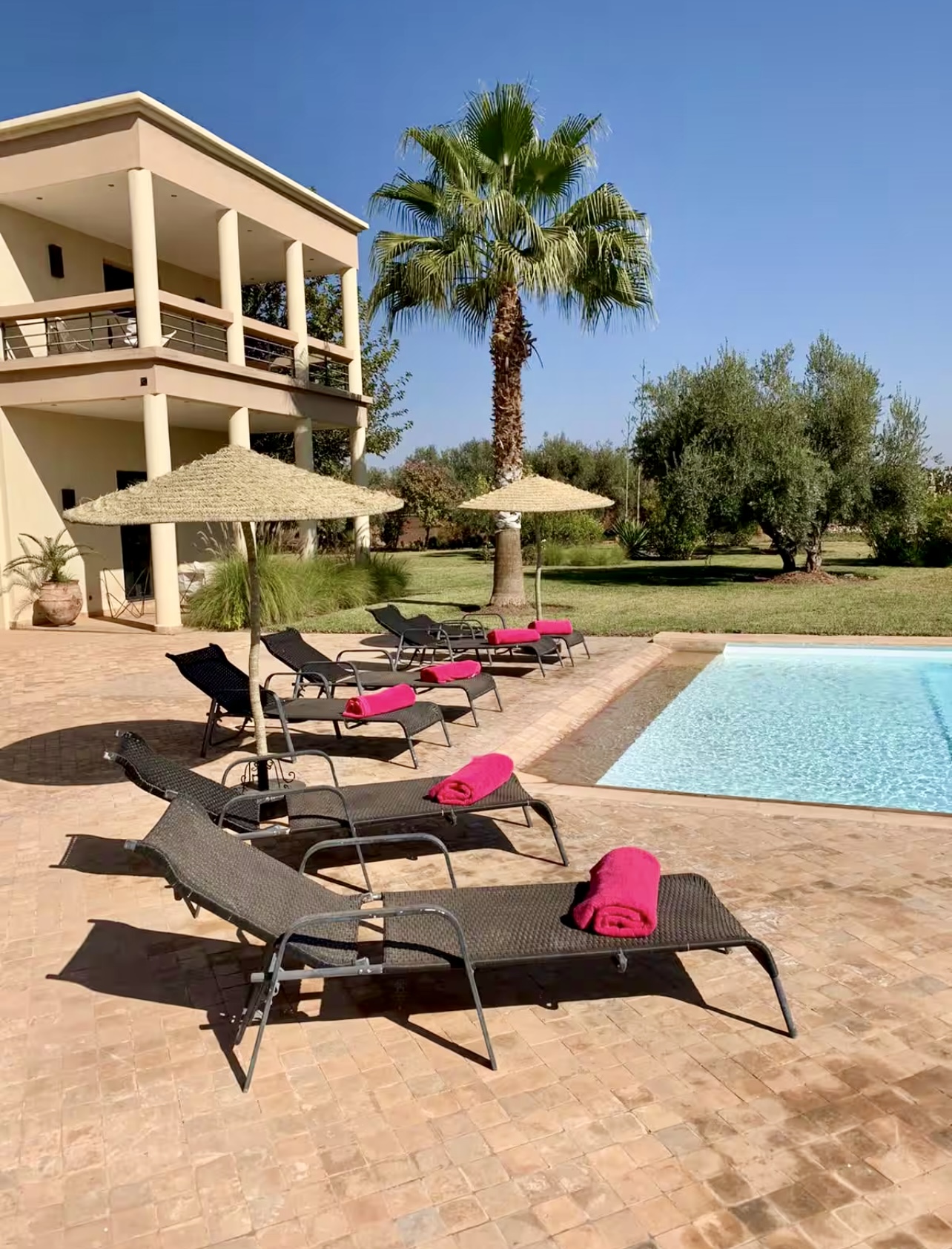 Très beau domaine de 12000 m2, villa 4 suites