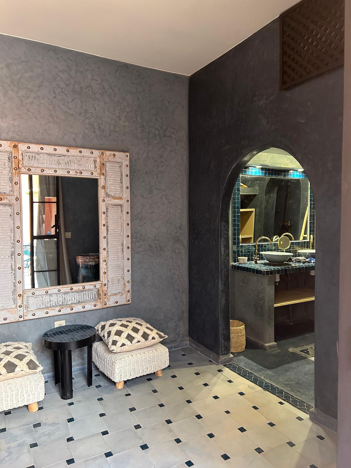 Riad titré de 160 m² au sol – Piscine chauffée – Quartier Laâgza, proche Riad Laarouss