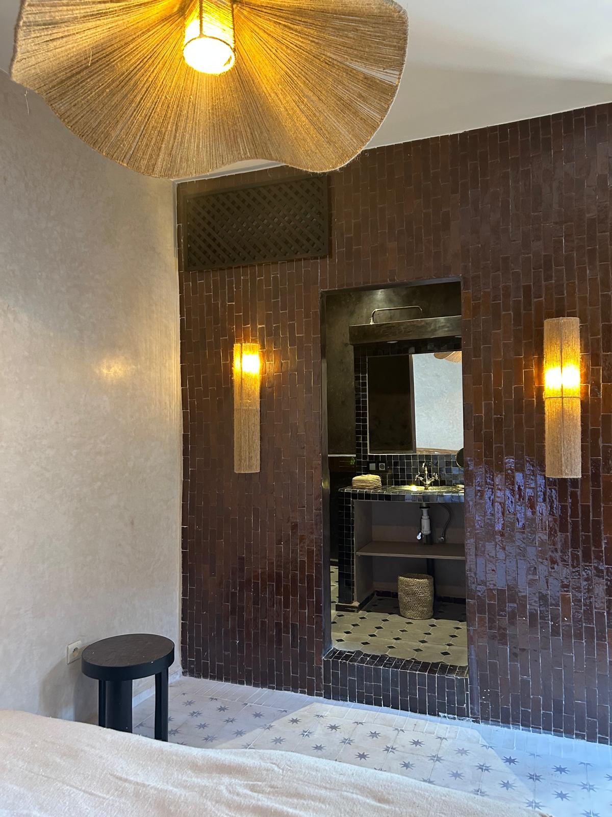 Riad titré de 160 m² au sol – Piscine chauffée – Quartier Laâgza, proche Riad Laarouss