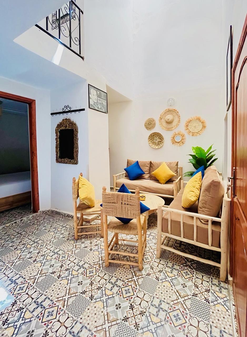 Riad 269m² Titré 13 suites – Quartier Kennaria