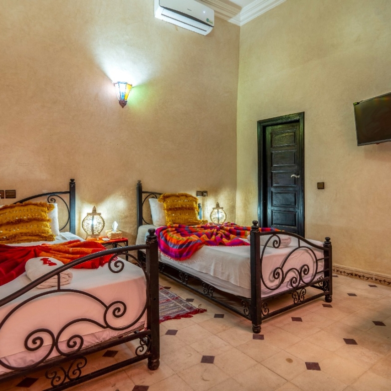v-Riad 108m2 autorisé maison d&rsquo;hôtes – bab Allens