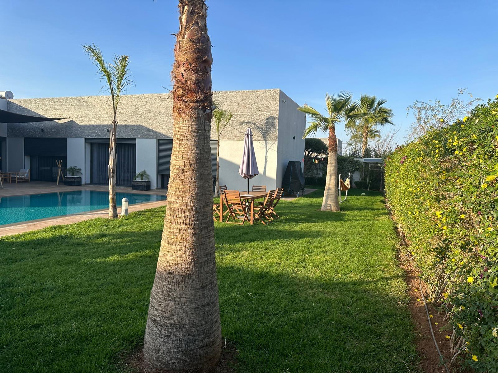 Villa 300m2- 15km Rte Ouarzazate