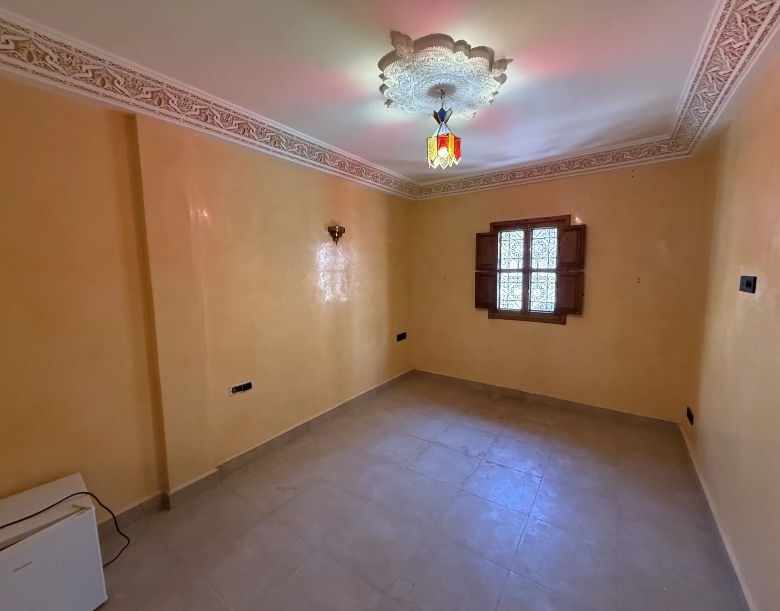 Riad 123m² Titré 5ch à rénover – Quartier Sidi Mimoun