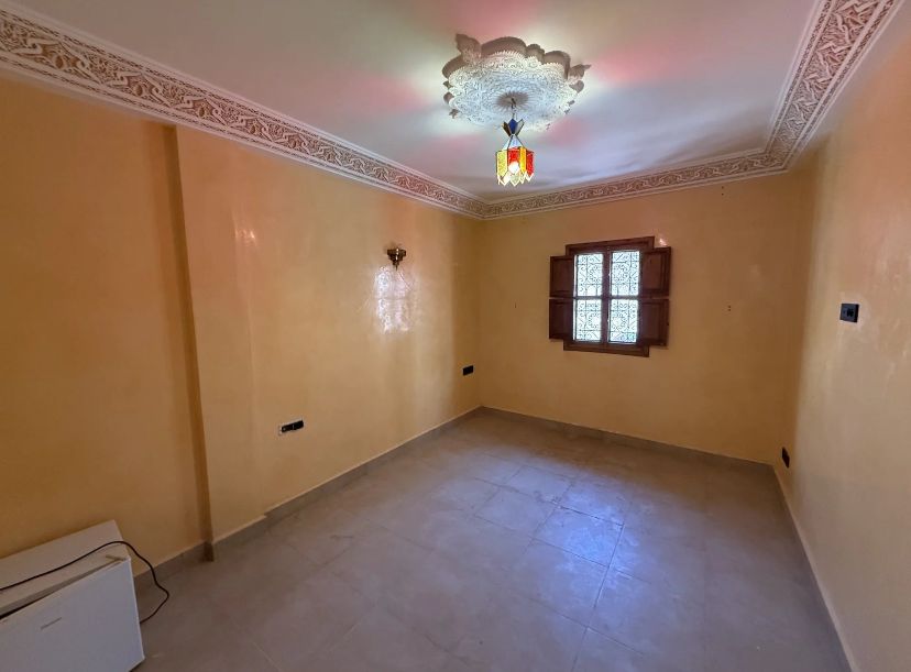 Riad 123m² Titré 5ch à rénover – Quartier Sidi Mimoun