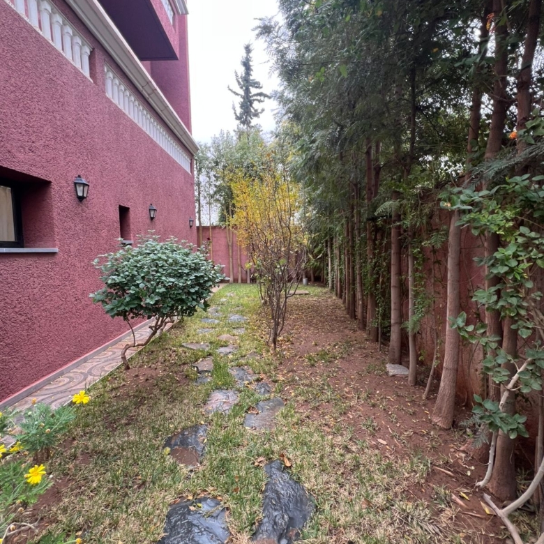 Villa à Vendre Km 18 Route d’ourika – 5 Suites