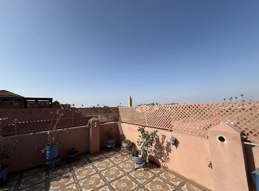 Riad 123m² Titré 5ch à rénover – Quartier Sidi Mimoun